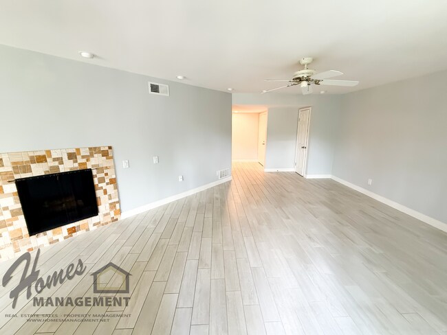 Building Photo - Del Mar Beach Club 2bd/2ba Condo