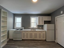 Building Photo - 170 Fulton Ave