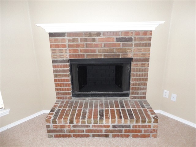 Building Photo - 3707 Sycamore Ln