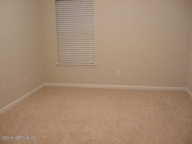 Building Photo - 7002 Roundleaf Dr