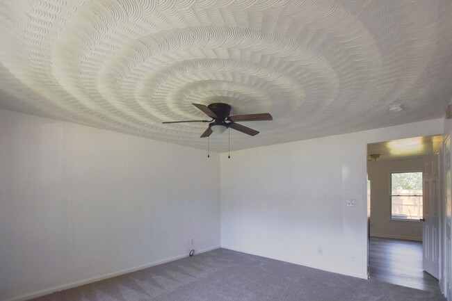 Building Photo - 3BR/1.5BA Home – Great Norfolk Location!