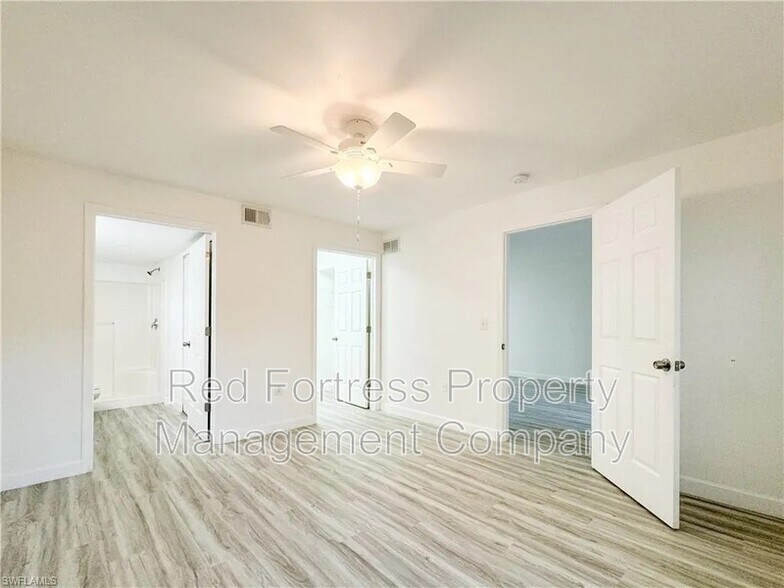 Building Photo - 11931 Palm Bay Court