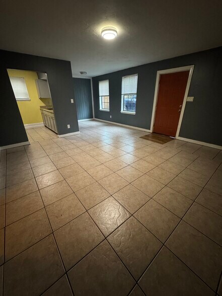 Building Photo - 1863 Nekoma Ct