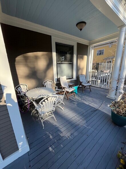 Building Photo - 11 Revere St