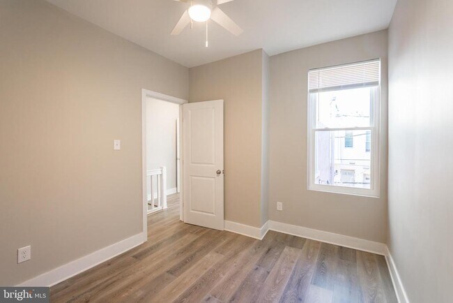 Building Photo - 833 N Markoe St