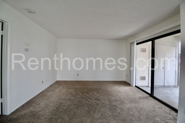 Building Photo - 8510 Summerdale Rd