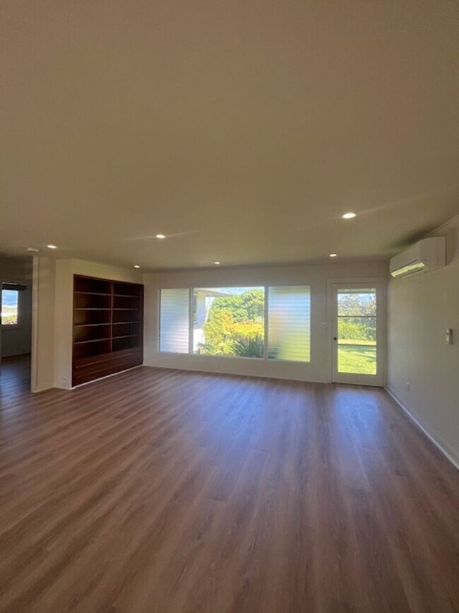 Building Photo - Stunning Newly Renovated Rim Lot in Wahiaw...
