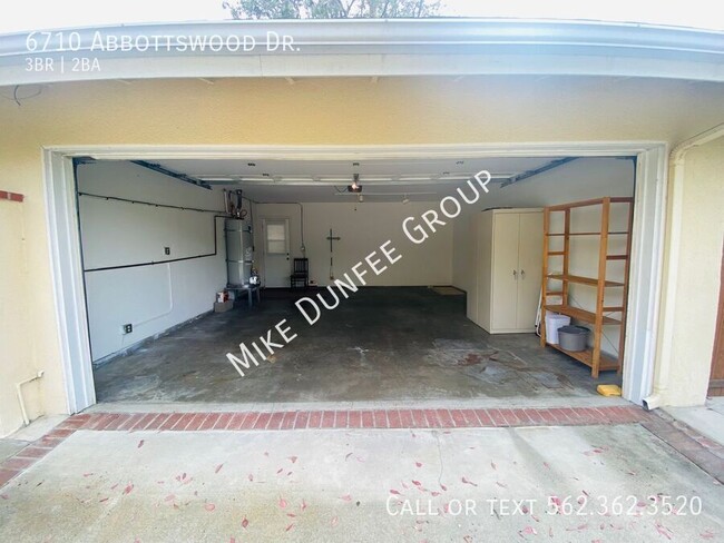 Building Photo - 6710 Abbottswood Dr