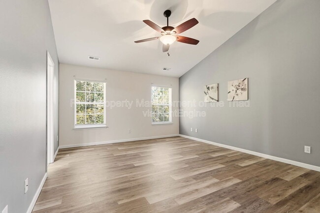 Building Photo - 5472 Shirley Jean Ct