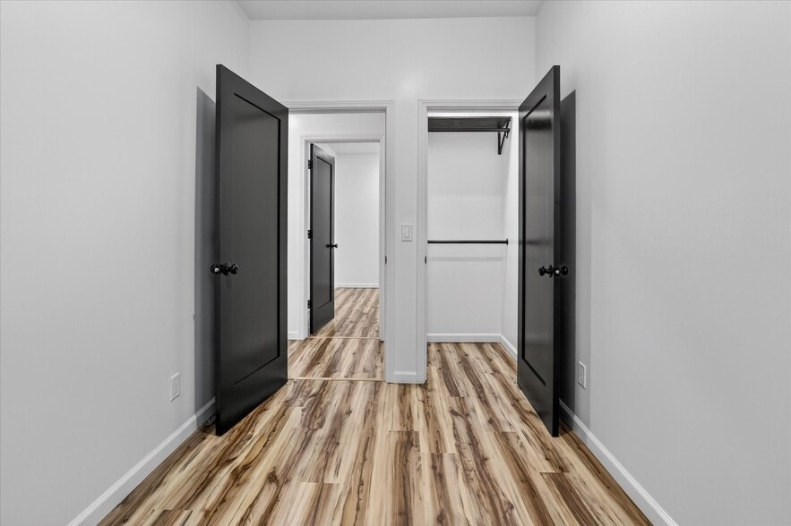 Building Photo - 509 McDonald St