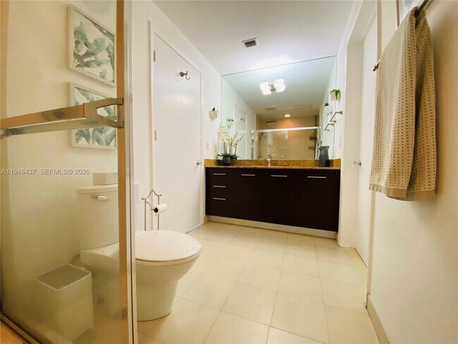 Building Photo - 3029 NE 188th St