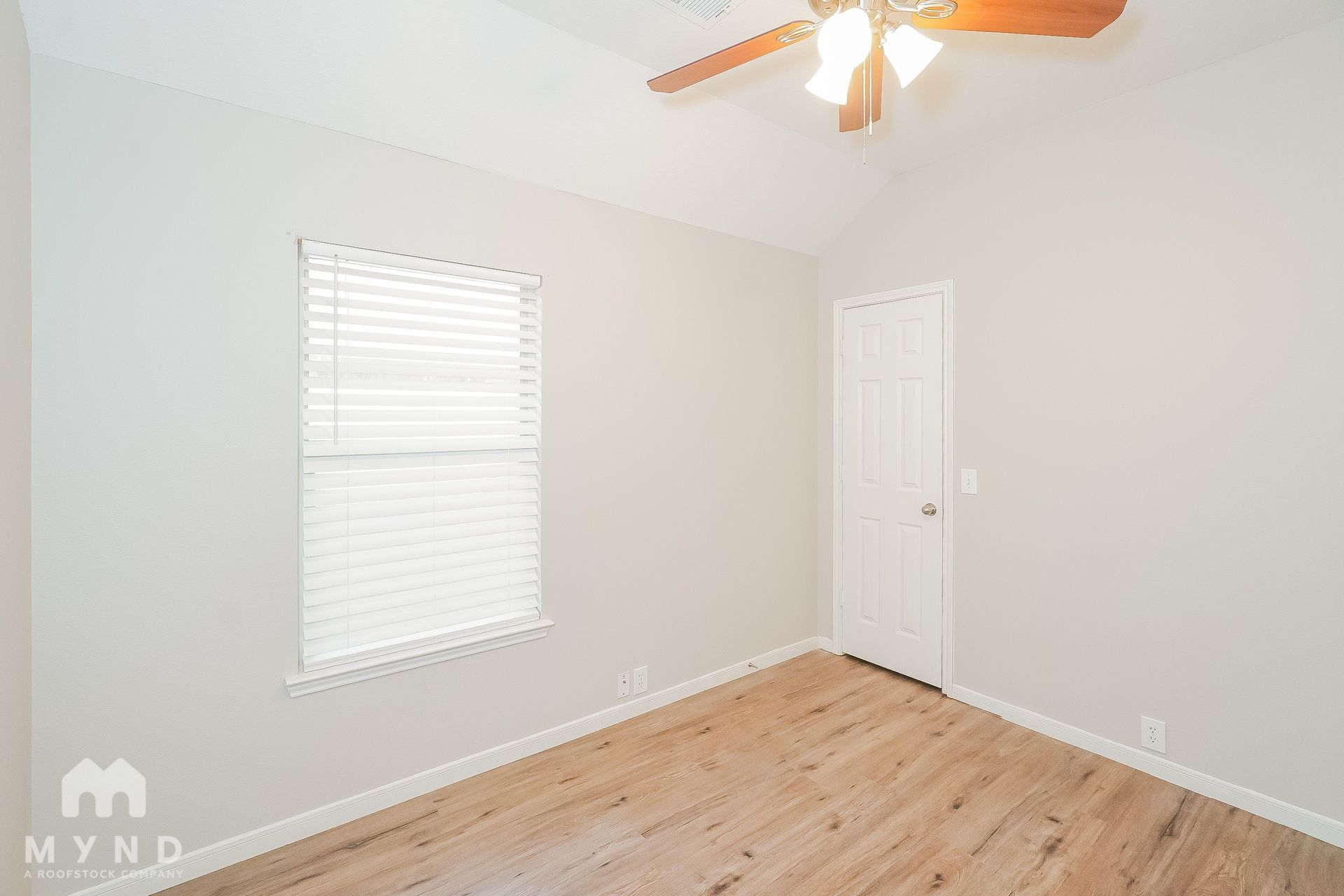 Building Photo - 818 Cypresswood Bend