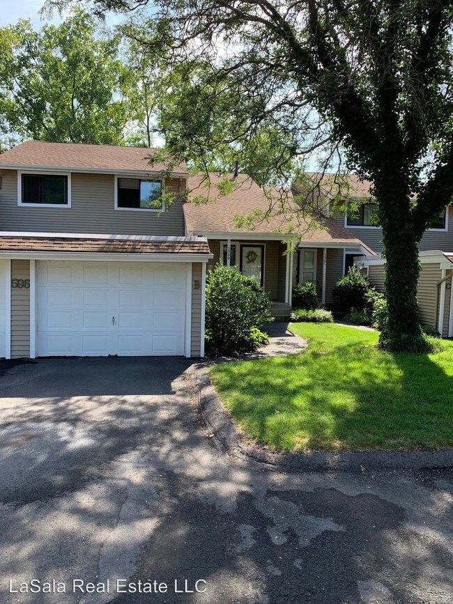 Building Photo - 596 Mountain Rd