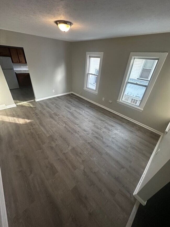 Building Photo - 8 Morgan St