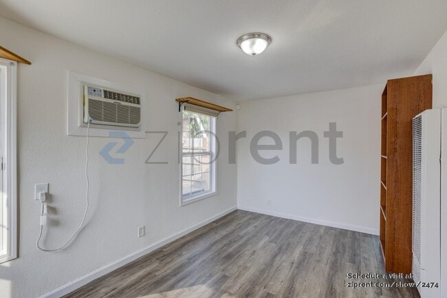 Building Photo - 1347 Sanford Ave