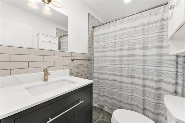 Building Photo - 4616 Bonnell Ave