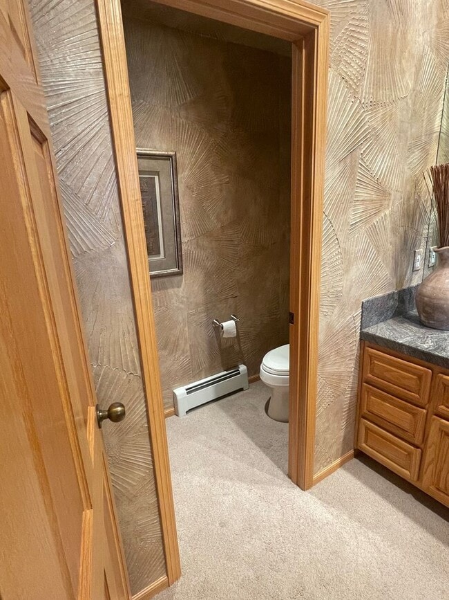 Building Photo - Low Elevation Home