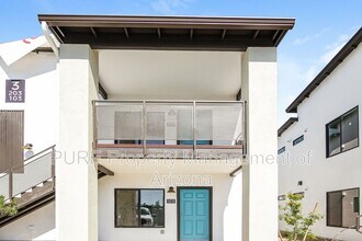 Building Photo - 6077 N 60th Ave