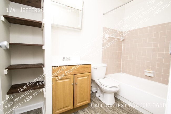 Building Photo - 174 Jefferson Ave