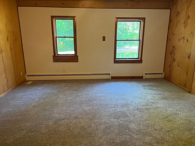 Building Photo - Quakertown Cape in Private Setting