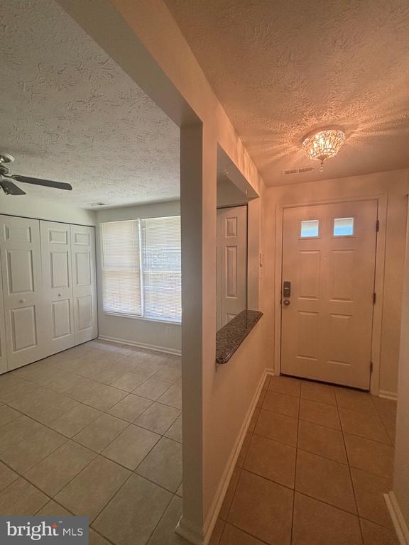 Building Photo - 2 Crosswood Ct
