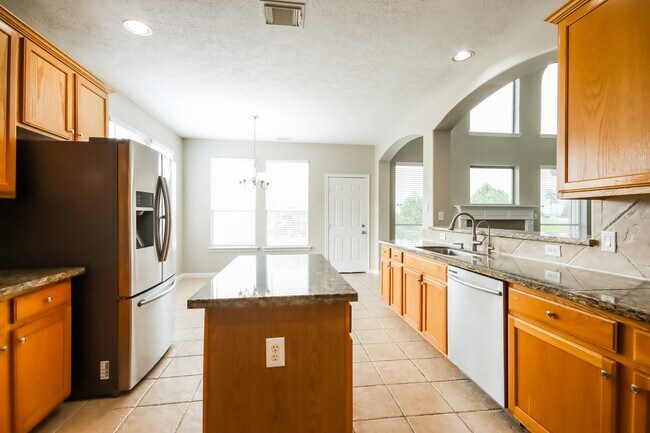Building Photo - 18722 Racquet Sports Way
