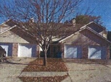 Primary Photo - 433 NE Churchill St