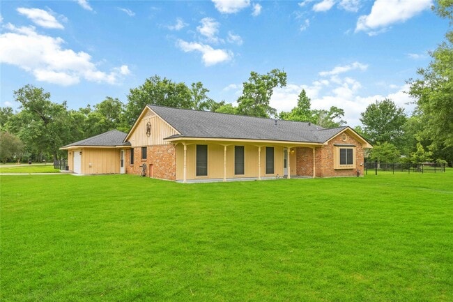 Building Photo - 435 Rollingwood St