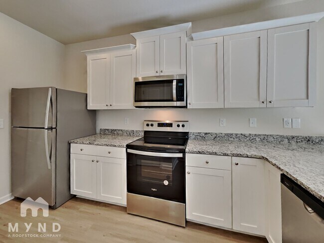 Building Photo - 168 Taverners Ln