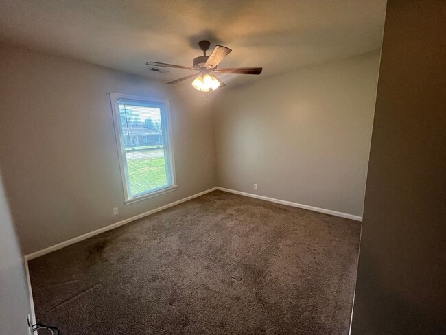 Building Photo - This is it! Mt Washington 3 Bedroom