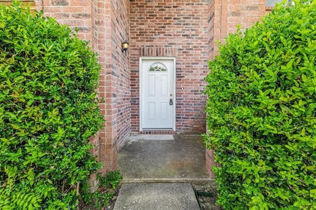 Building Photo - 3300 Jacobs Dr