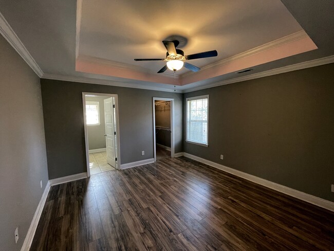 Building Photo - 106 Summerset Ln