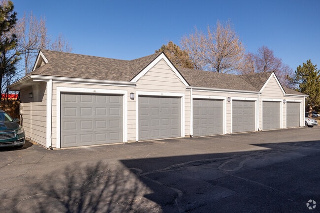 Garages - ARIUM at Lowry