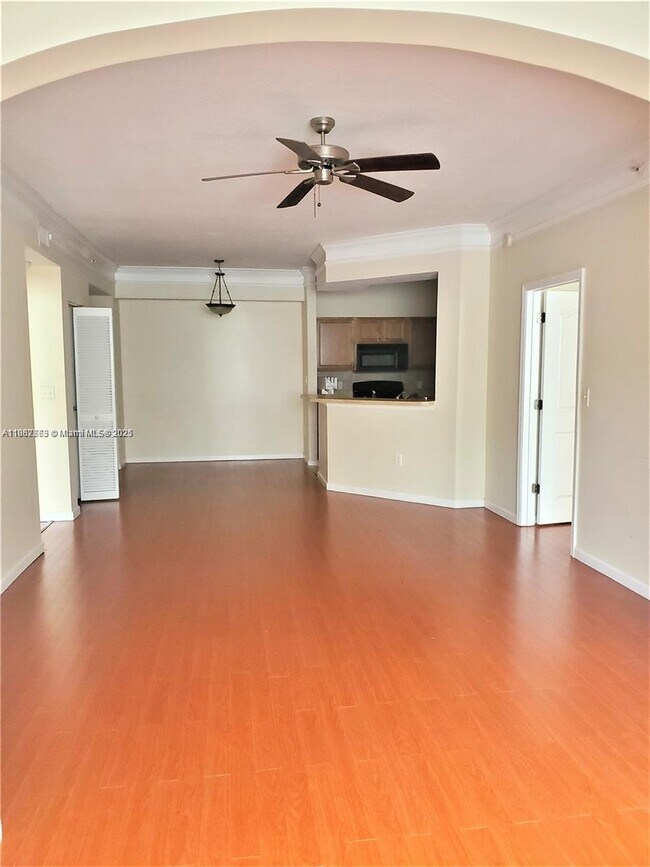 Building Photo - 9833 Baywinds Blvd