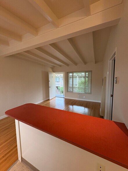 Building Photo - 12 Pacheco St