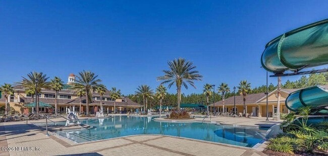 Building Photo - 925 Lotus Ln S