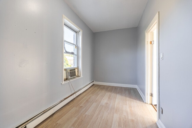 Building Photo - 2652 W 23rd Pl