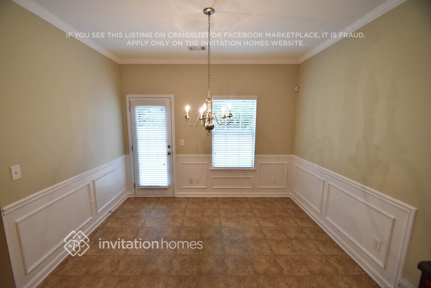 Building Photo - 70 Silver Willow Walk