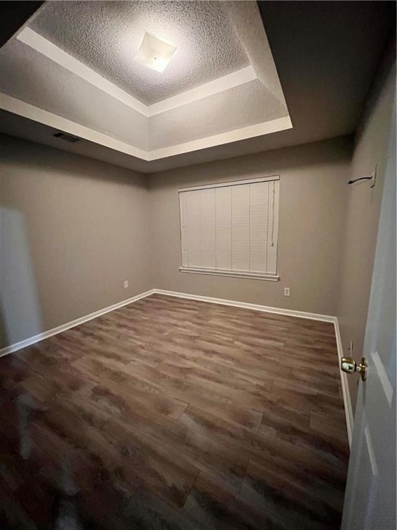 Building Photo - 6064 Red Top Loop