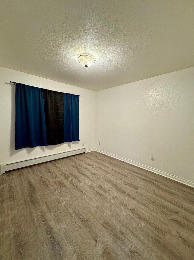 Building Photo - 1717 Aliak Dr