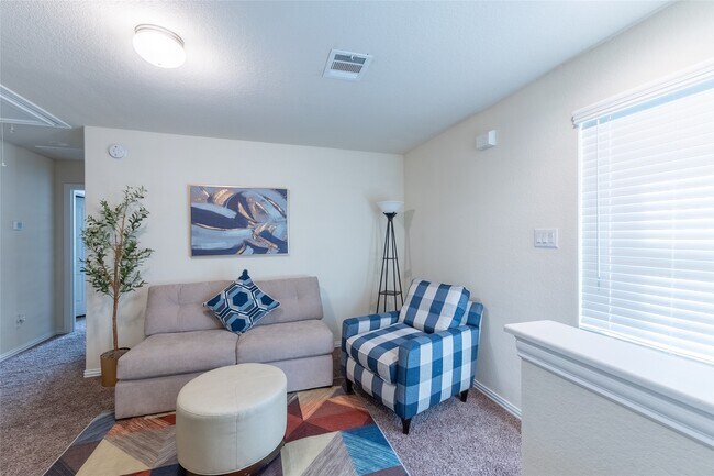 Building Photo - 11413 Hackmatack Way