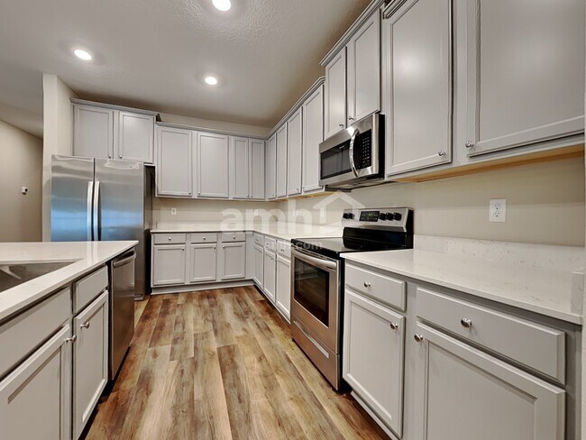 Building Photo - 192 Spruce Pt