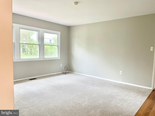 Building Photo - 13121 Memory Ln