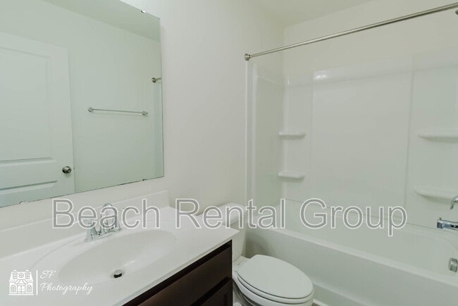 Building Photo - 109 Oxfordshire St