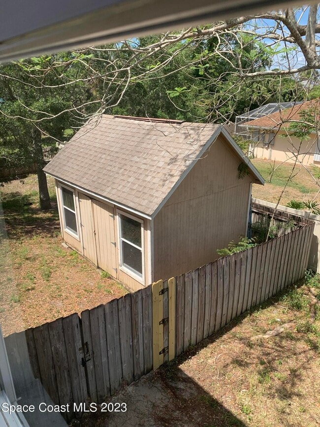 Building Photo - 950 Nixon Cir NE