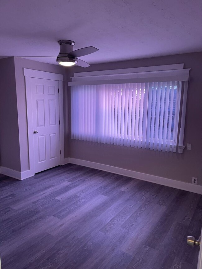 Building Photo - Newly remodeled 3 Bedroom 2.5 Bathroom House