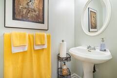 Building Photo - 7061 Skippingstone Way