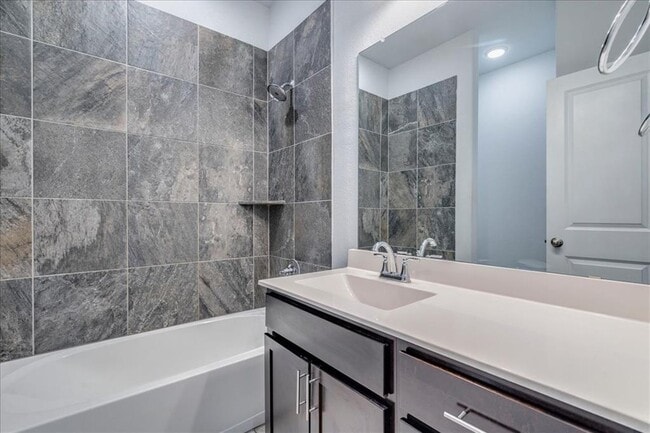 Building Photo - 275 Cherrystone Loop