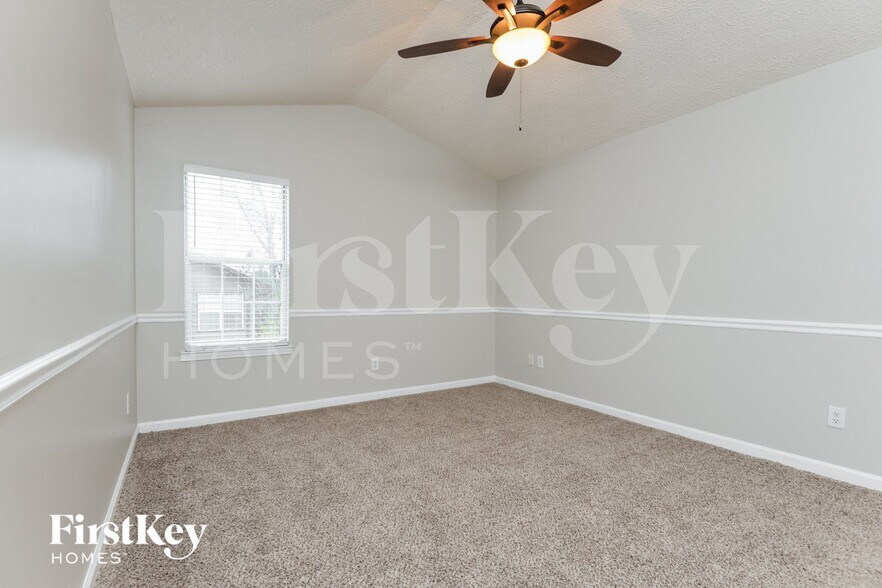 Building Photo - 682 Brandy Dr