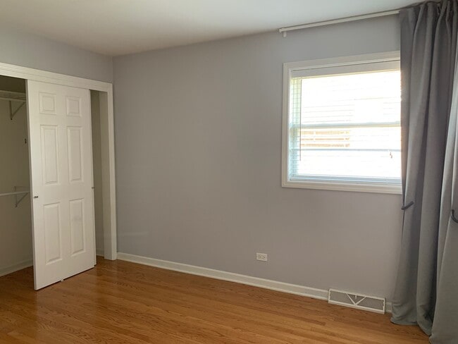 Building Photo - 7621 W Norridge St